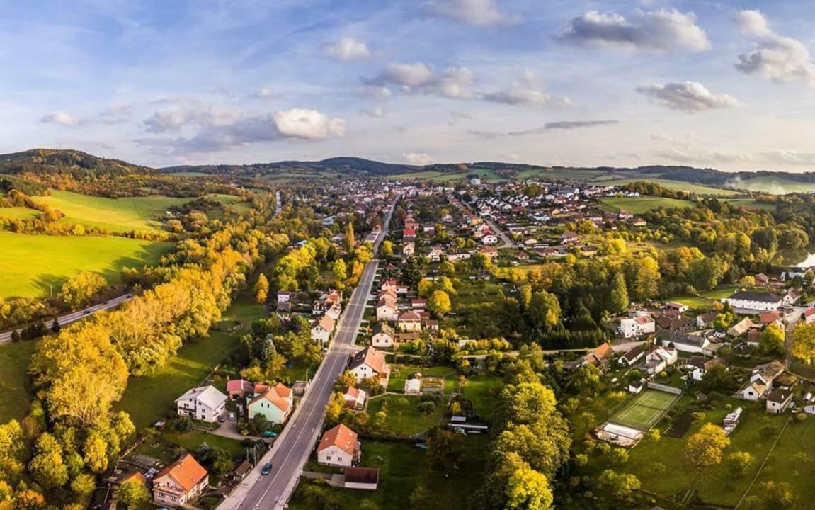 Penzion Beako Na "Pinglu" Votice Exterior foto